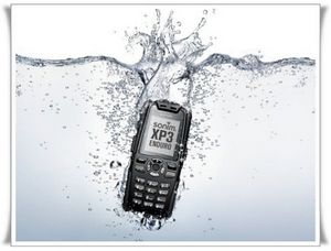 Как реанимировать телефон после падения в воду?